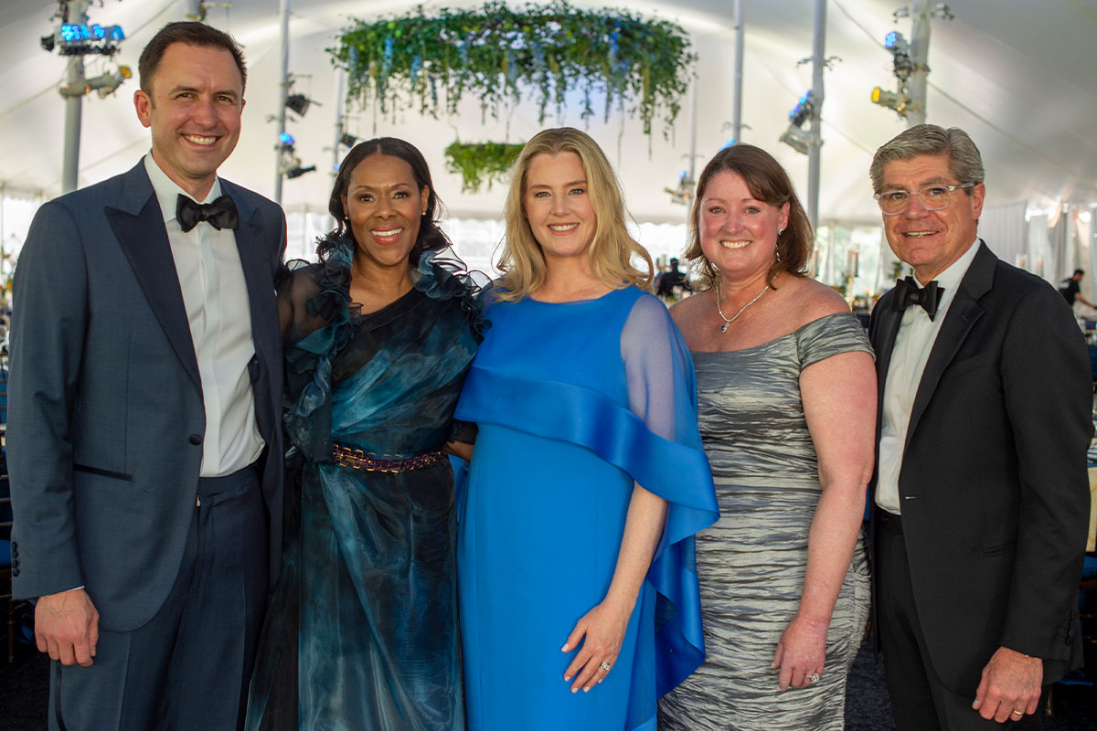 Gala 2022 - Jeff Haydon, Chandra Cramer, Michele Ihlanfeldt, Cathie Murphy, Don Civgin