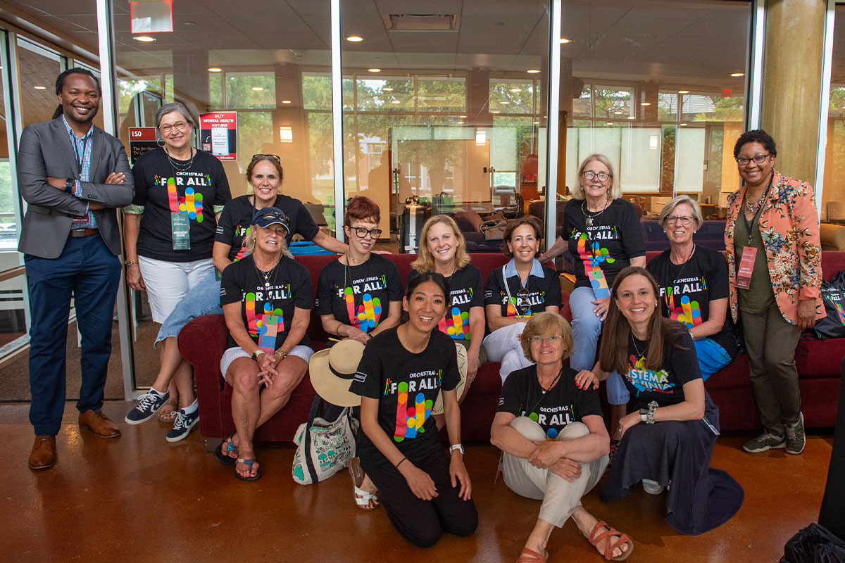 Seminario 2023 - Registration - Terrell Johnson, Rosemary Olson, Beth Lambert, Mary Alice Miller, Tera McBlaine, Queenie Edwards, Gloria Reisner, Marilyn Vender, Michele Becker, Leslie Carothers, Marie Roth Olson, Susan Schmitt, Christine Taylor Conda