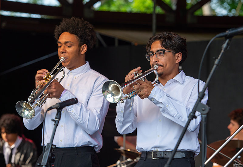 Reach Teach Play 'Jazz Scholars' in Jazz Mentor Program